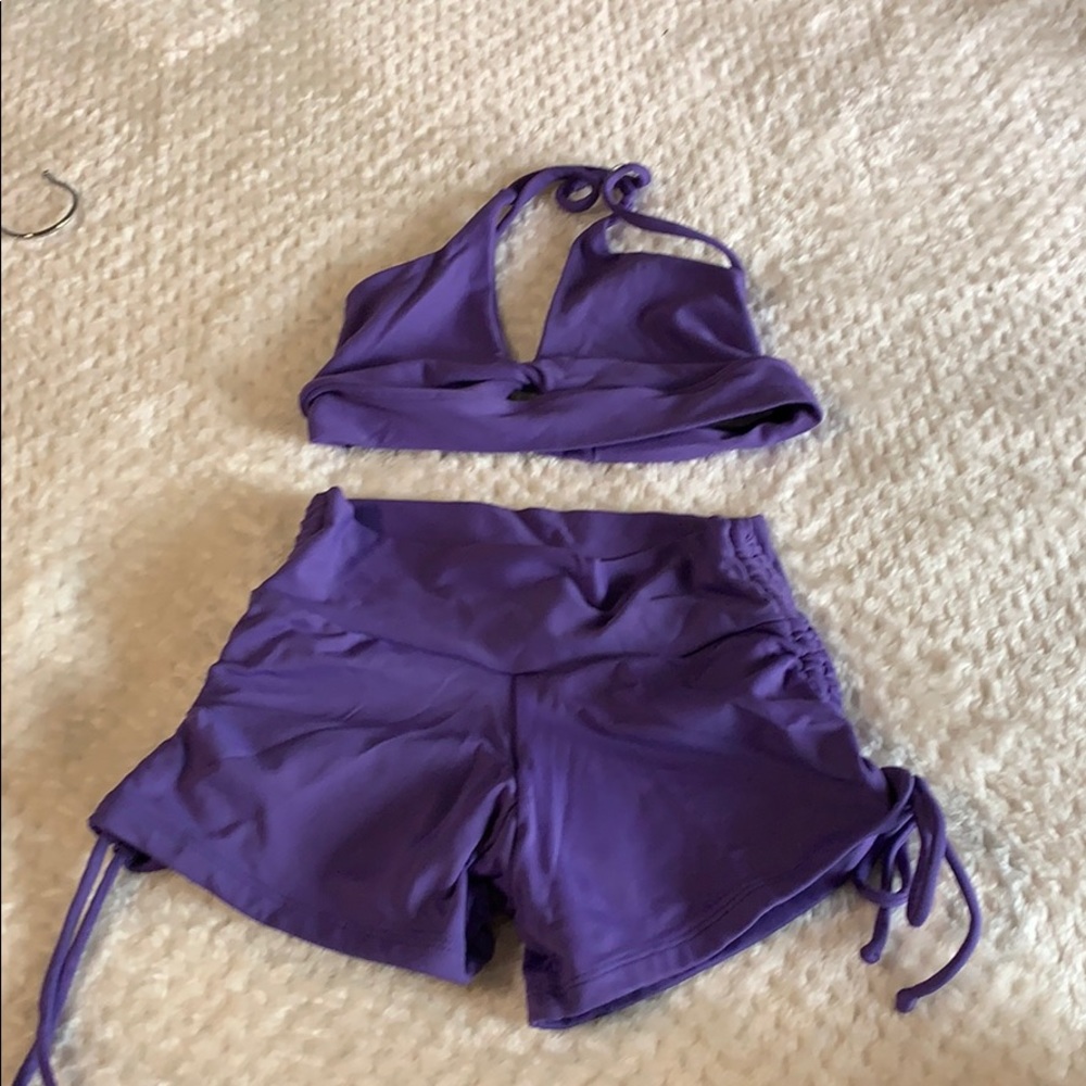 Purple Yoga Set by Líquido